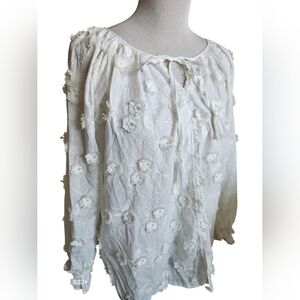 Elegant White Floral embroidered Women's Top Size XL
